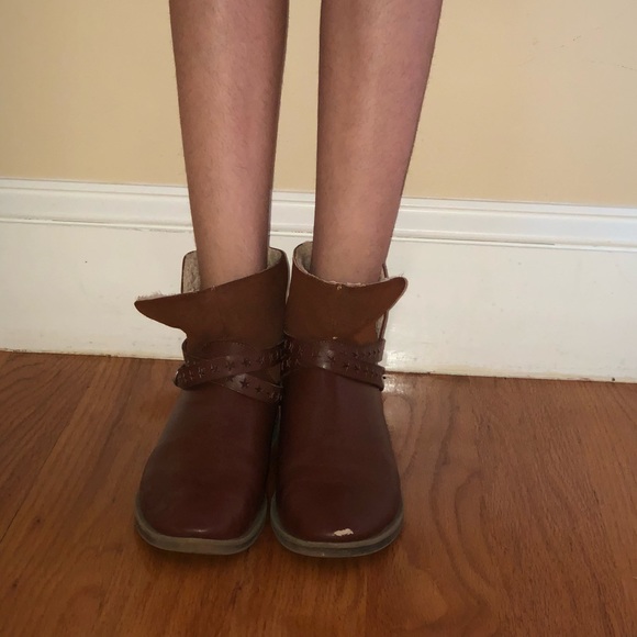 Brown Ankle Boots - Picture 3 of 4